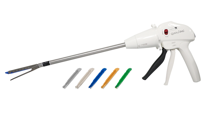 ? 鉗口閉合對組織進行預壓榨，夾持力大，防止前口內組織滑移
? 鉗口可以360無限旋轉，并且在90度范圍內左右偏擺，滿足不同的臨床術式要求
? 有多種釘倉組件供選擇，滿足不同的臨床術式要求